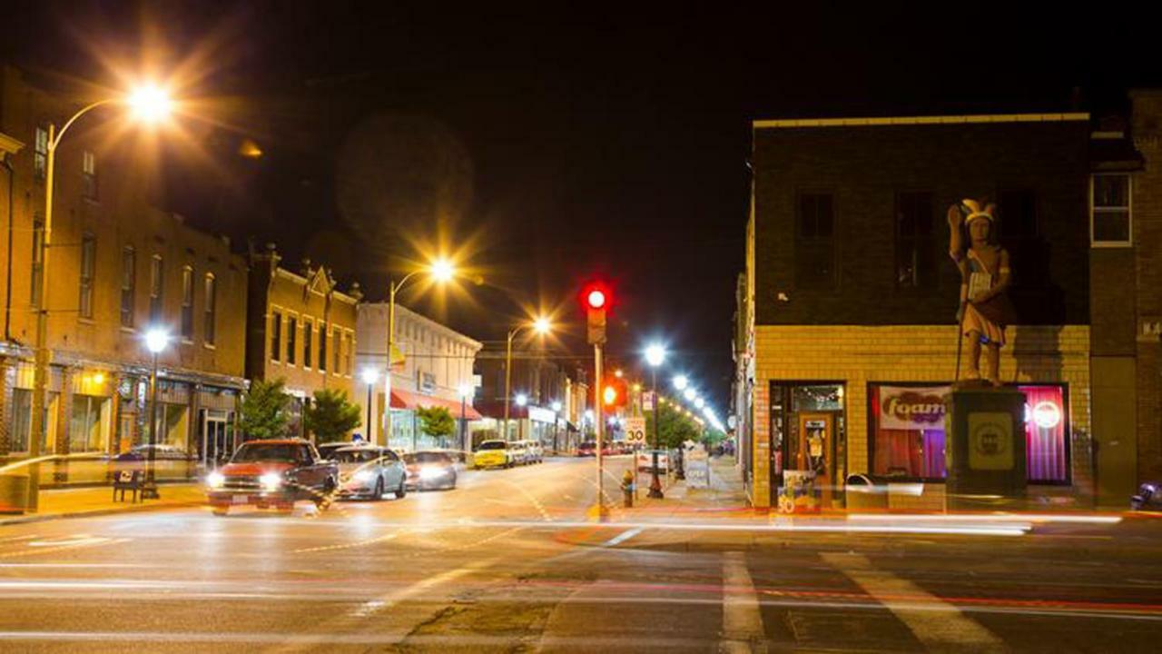 Luxury Apt W/ Spectrum Mood Lighting - Historic Cherokee Street Antique Row Maryland Heights Eksteriør bilde