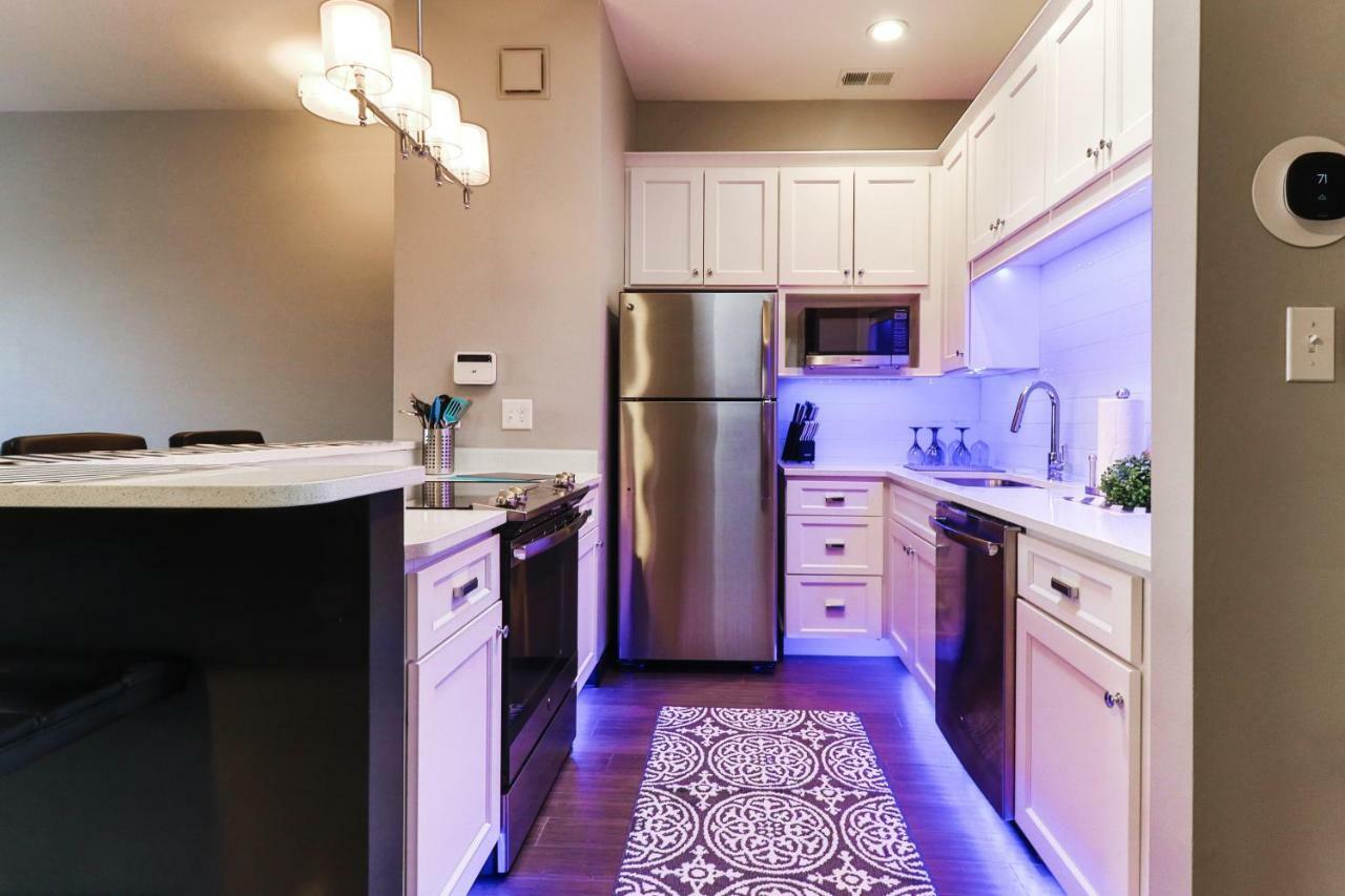 Luxury Apt W/ Spectrum Mood Lighting - Historic Cherokee Street Antique Row Maryland Heights Eksteriør bilde